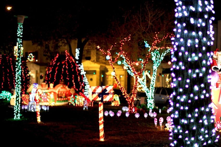 22 Best Things to Do in Philly December 2024 with Kids