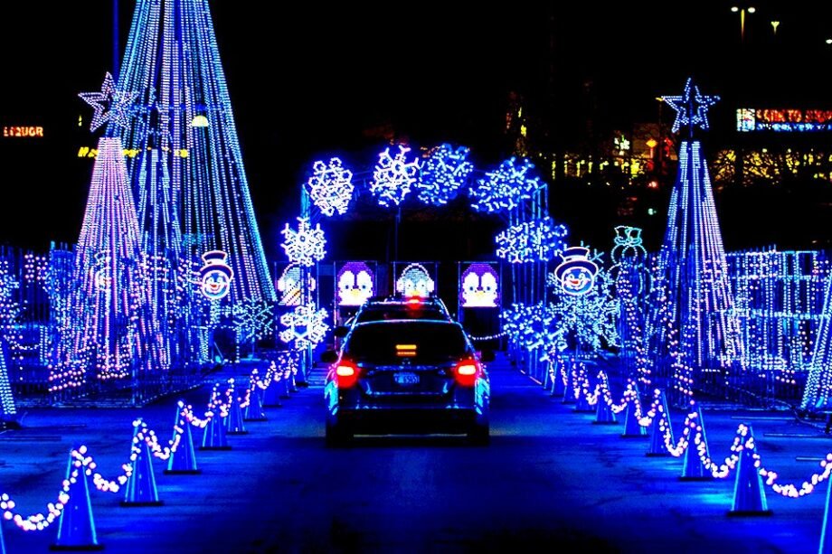 Best Holiday Lights Drive-Thrus and Christmas Light Shows in Atlanta | Mommy Poppins