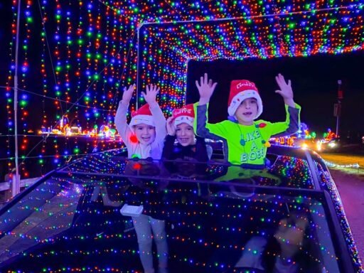 Best Holiday Lights Drive-Thrus and Christmas Light Shows in CT