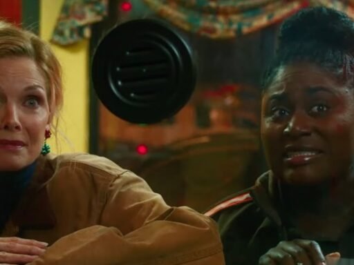 7 New Christmas Movies Starring Your Favorite '90s & '00s Actors